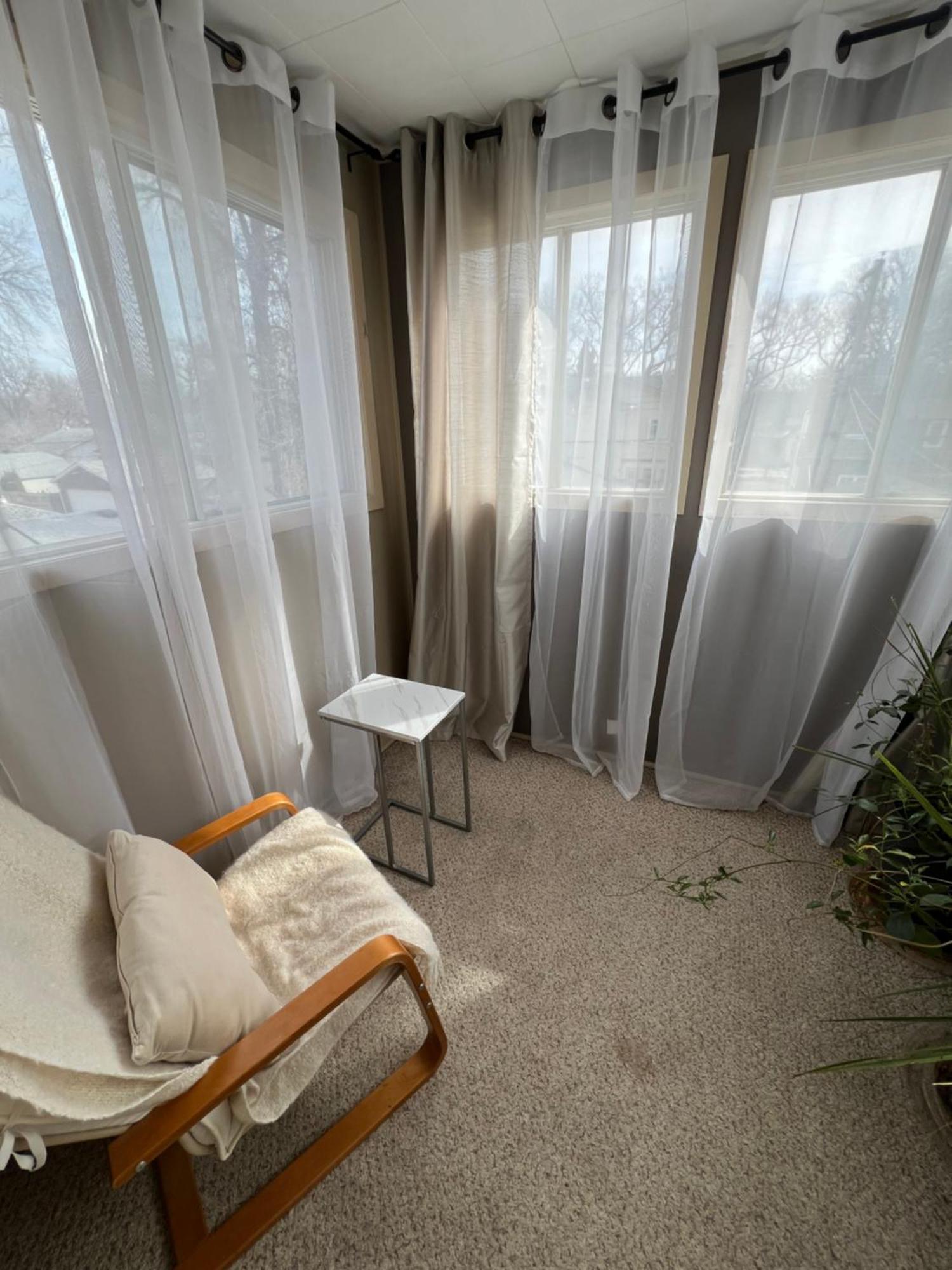In Cozy River Heights Homestay Winnipeg